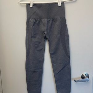 Light grey NVGTN leggings size XS